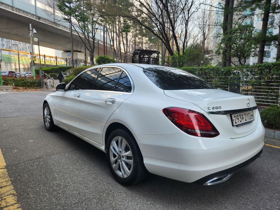 Mercedes-Benz C-Class 2020