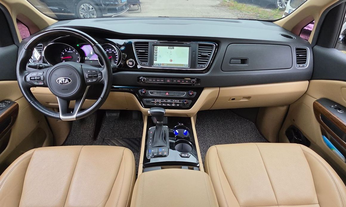 Kia Canival 2018