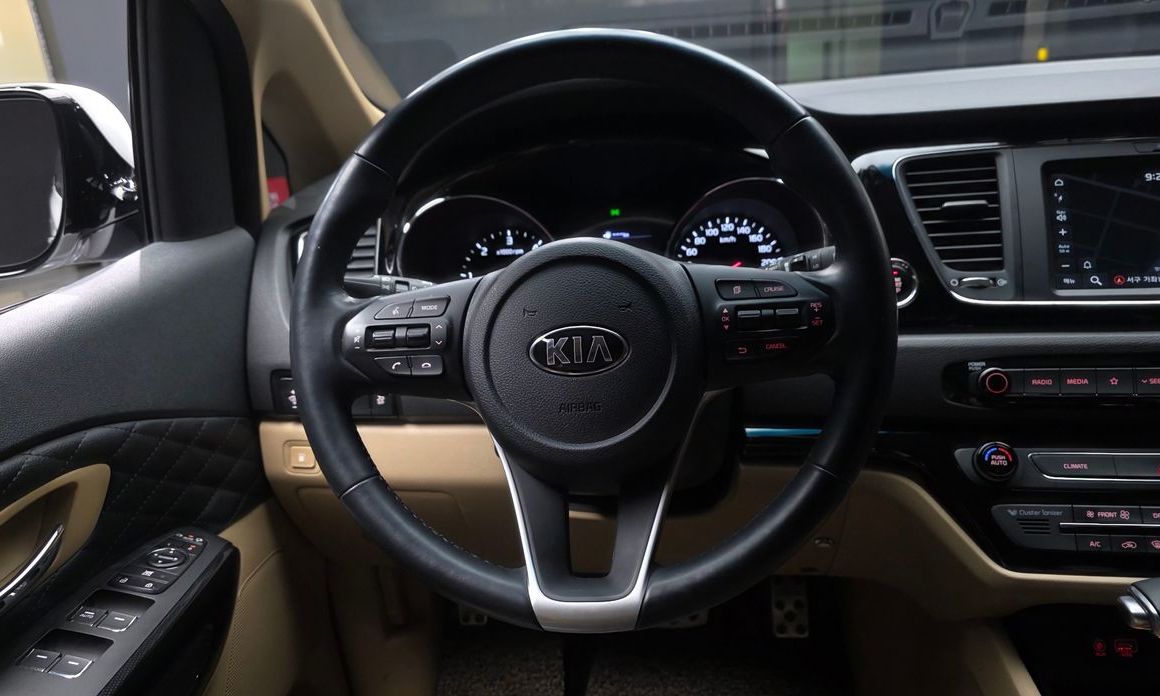 Kia Canival 2019