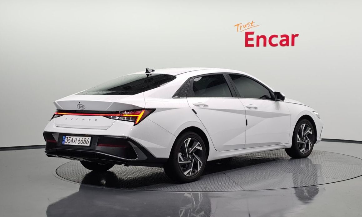 Hyundai AVANTE 2025