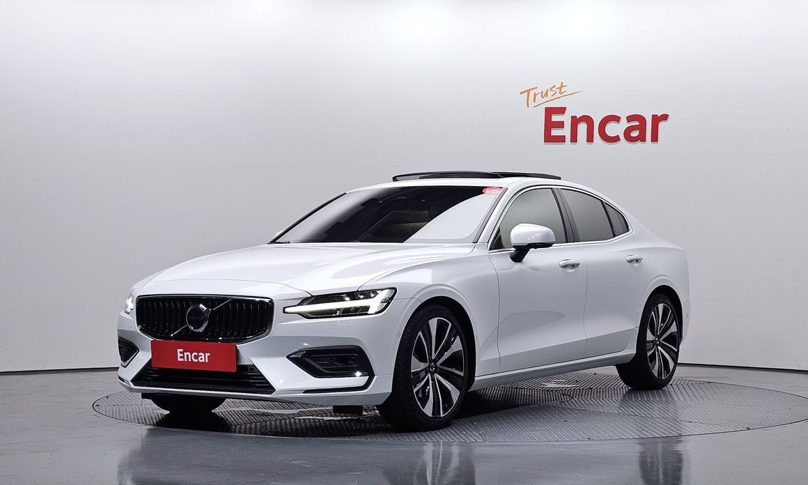 Volvo S60 2023
