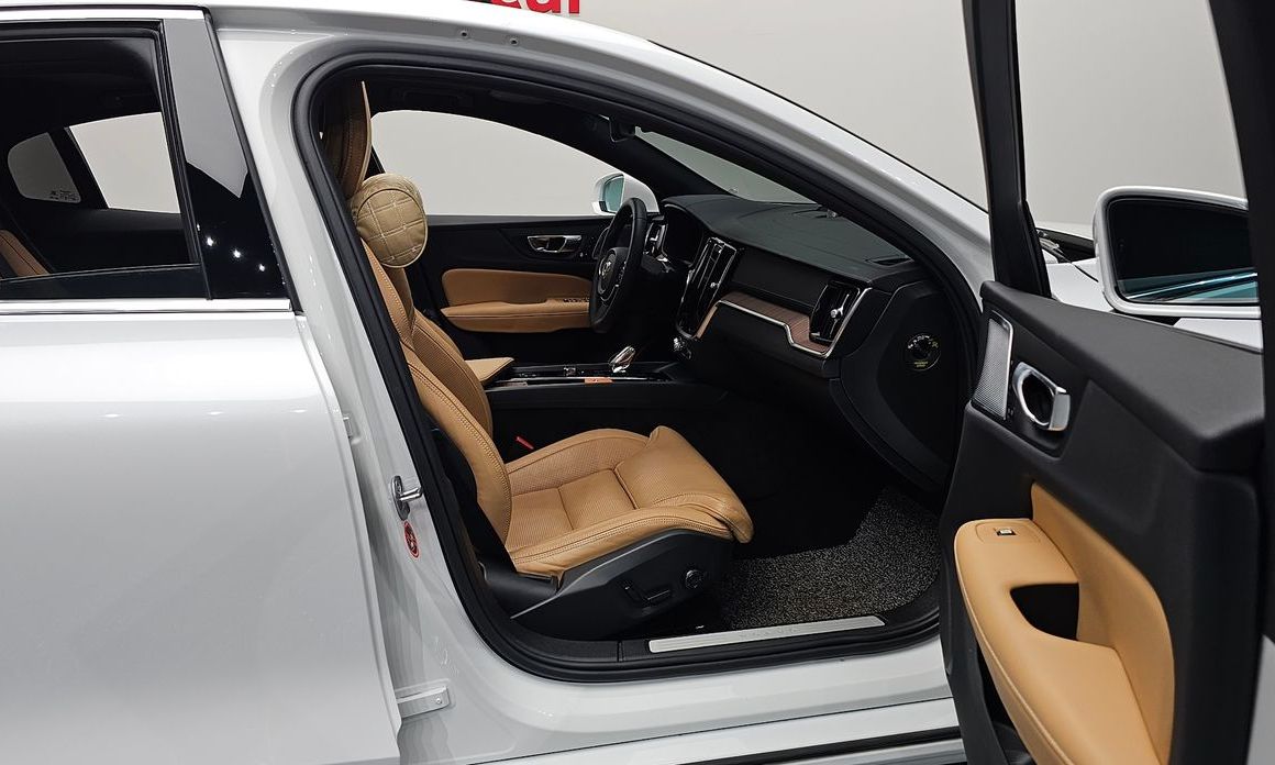 Volvo S60 2023