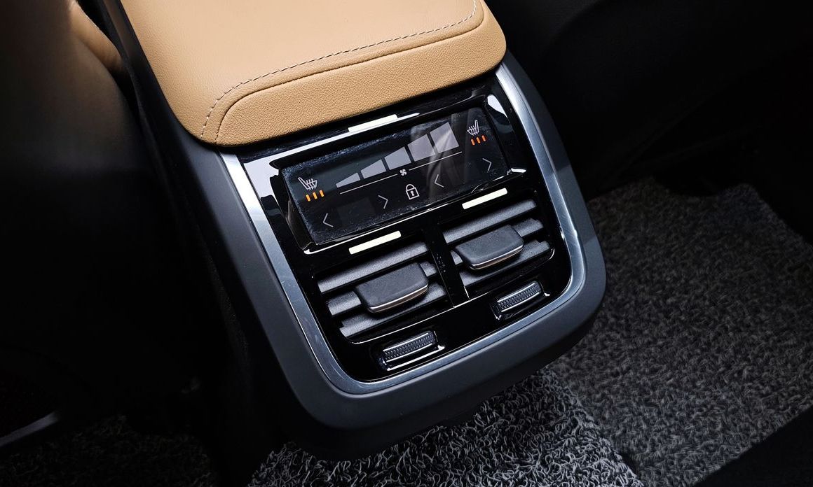 Volvo S60 2023