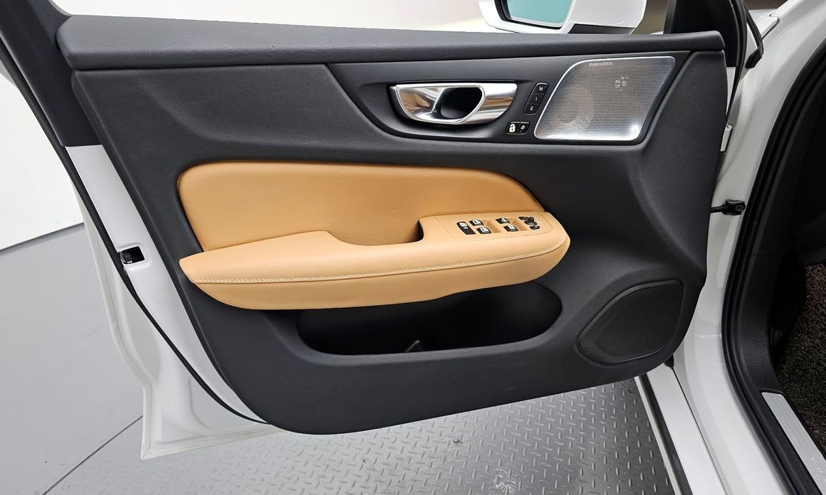 Volvo S60 2023
