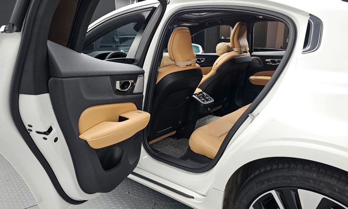 Volvo S60 2023