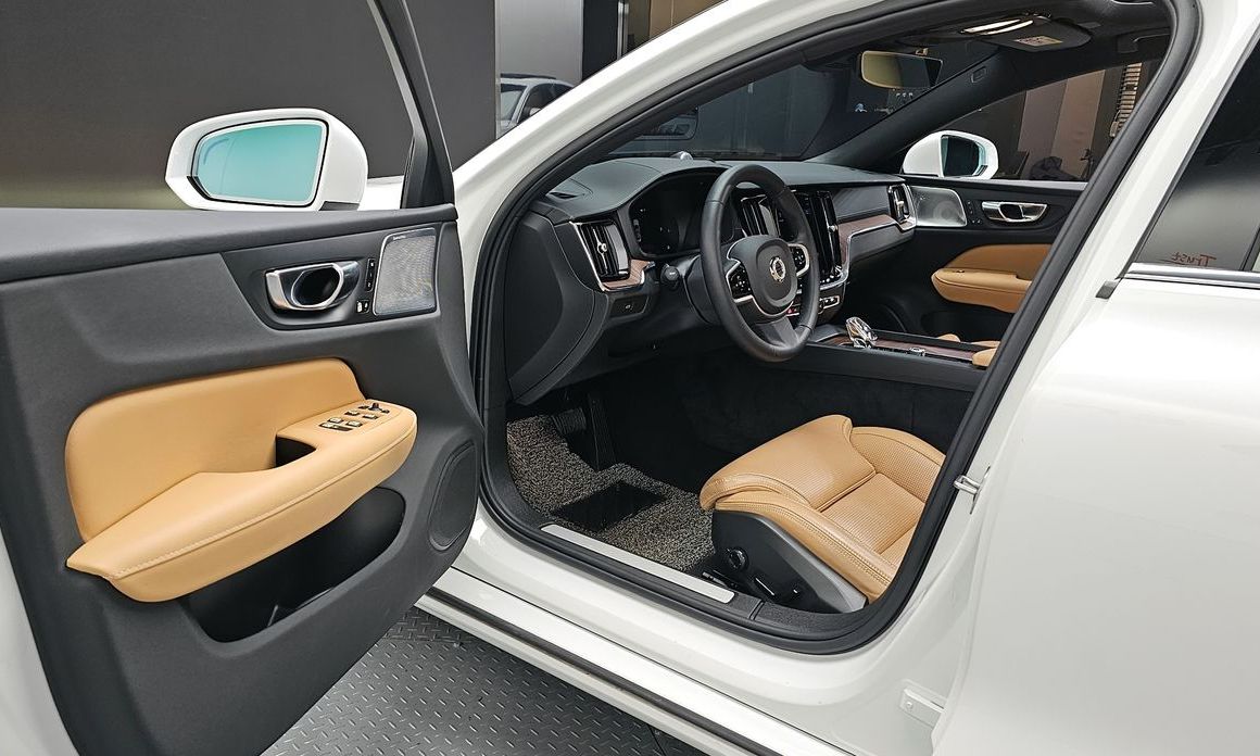 Volvo S60 2023
