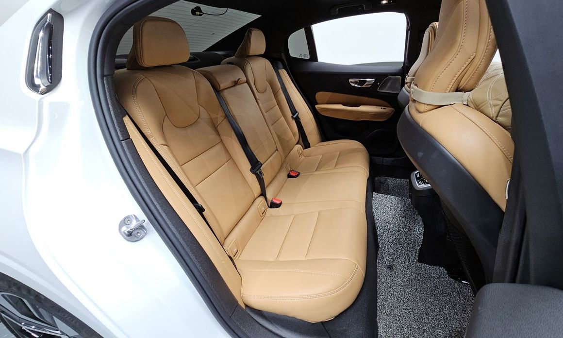 Volvo S60 2023