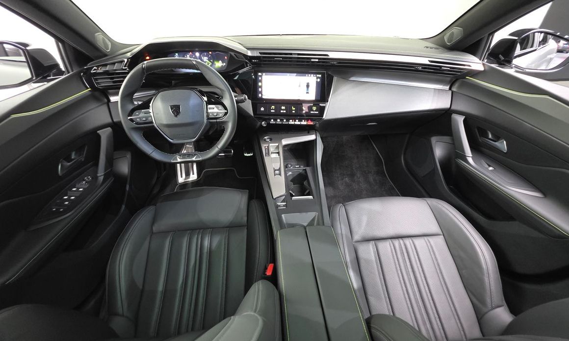 Peugeot 408 2025