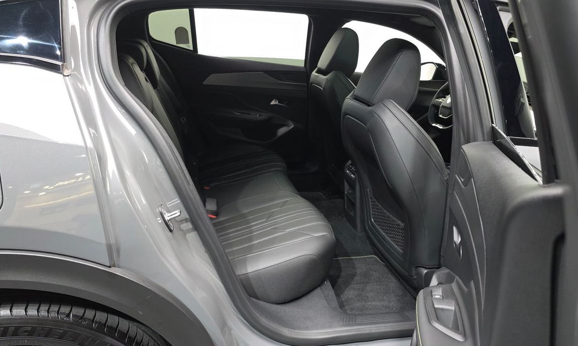 Peugeot 408 2025