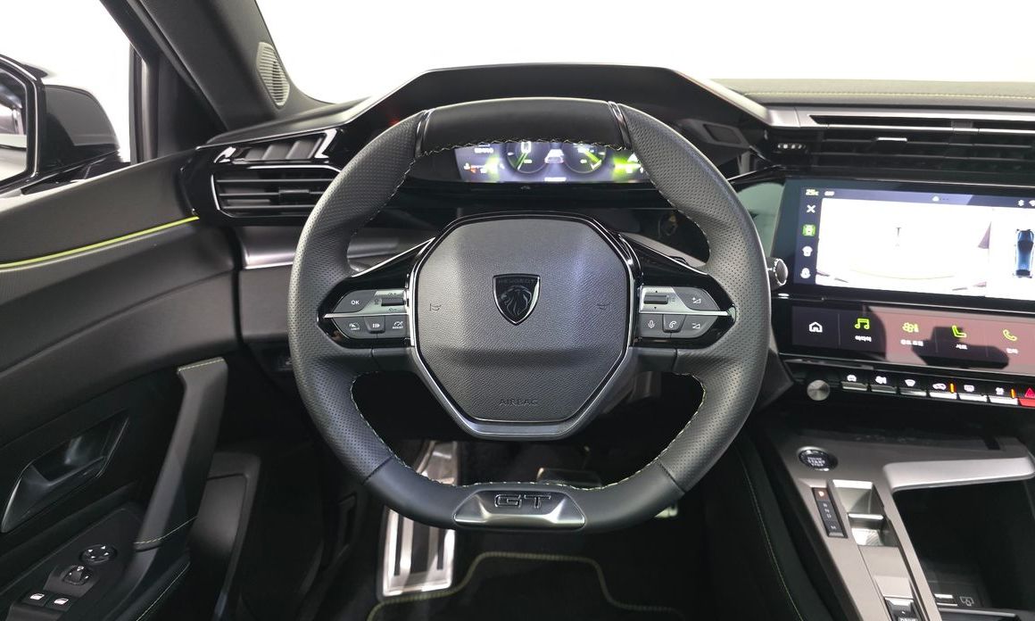 Peugeot 408 2025