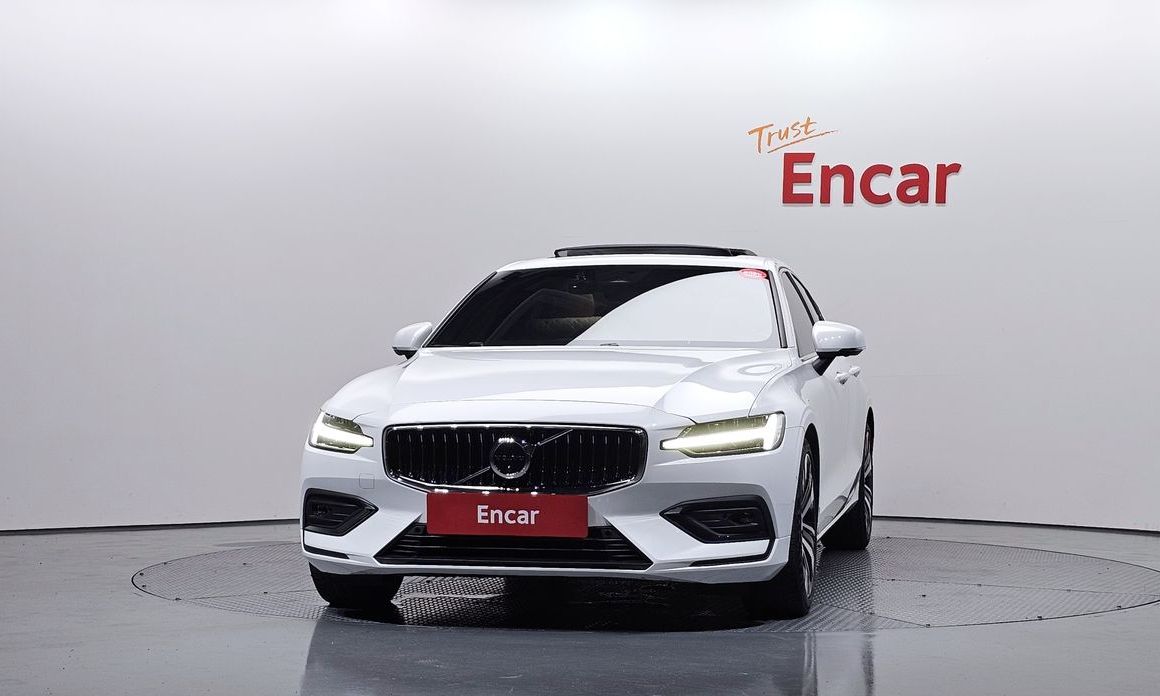Volvo S60 2023