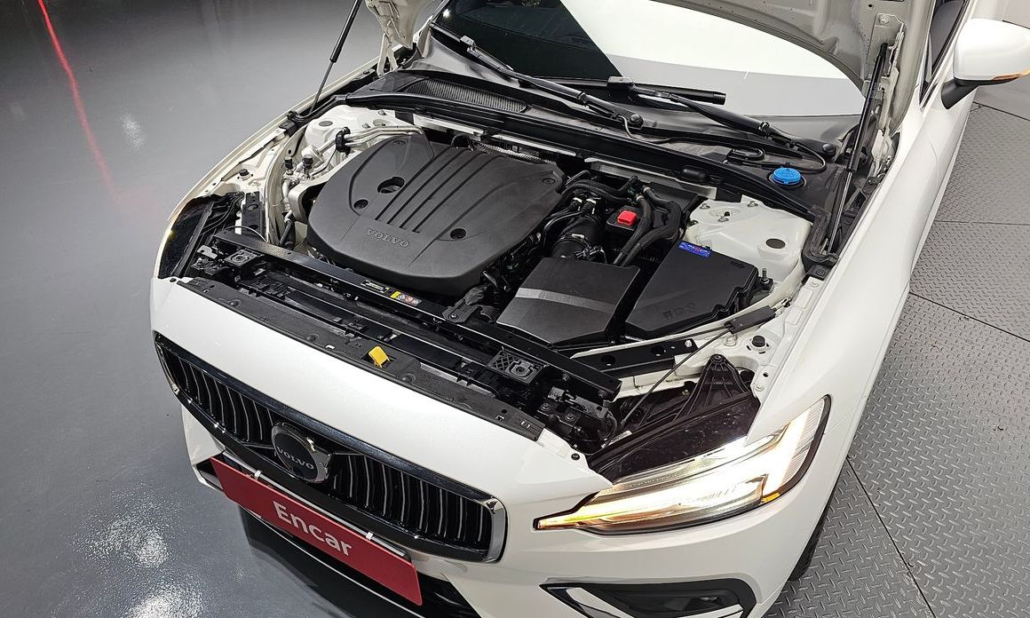 Volvo S60 2023