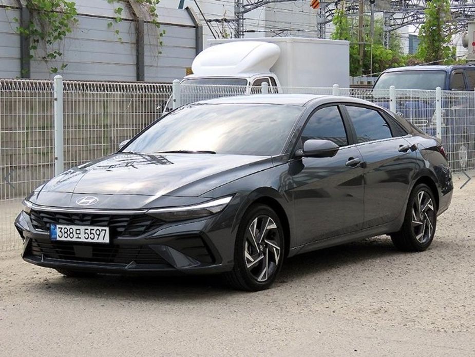 Hyundai AVANTE 2025