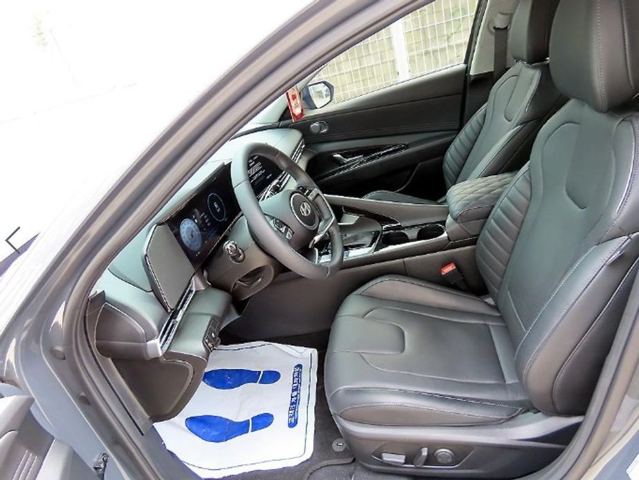 Hyundai AVANTE 2025