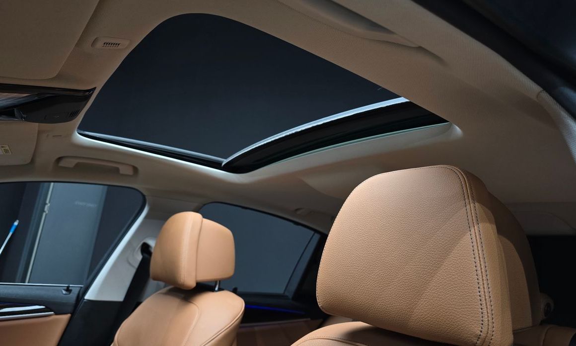 BMW 5-Series 2023