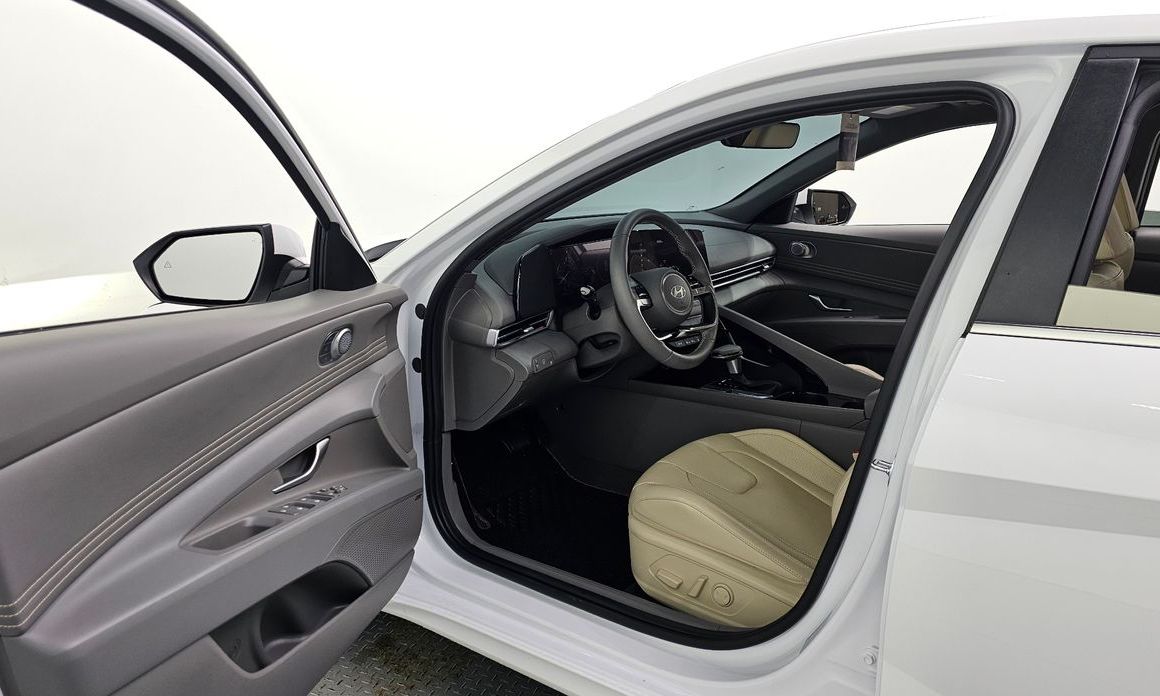 Hyundai AVANTE 2026