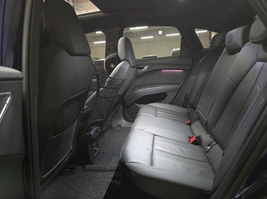 Audi Q4 e-tron 2024