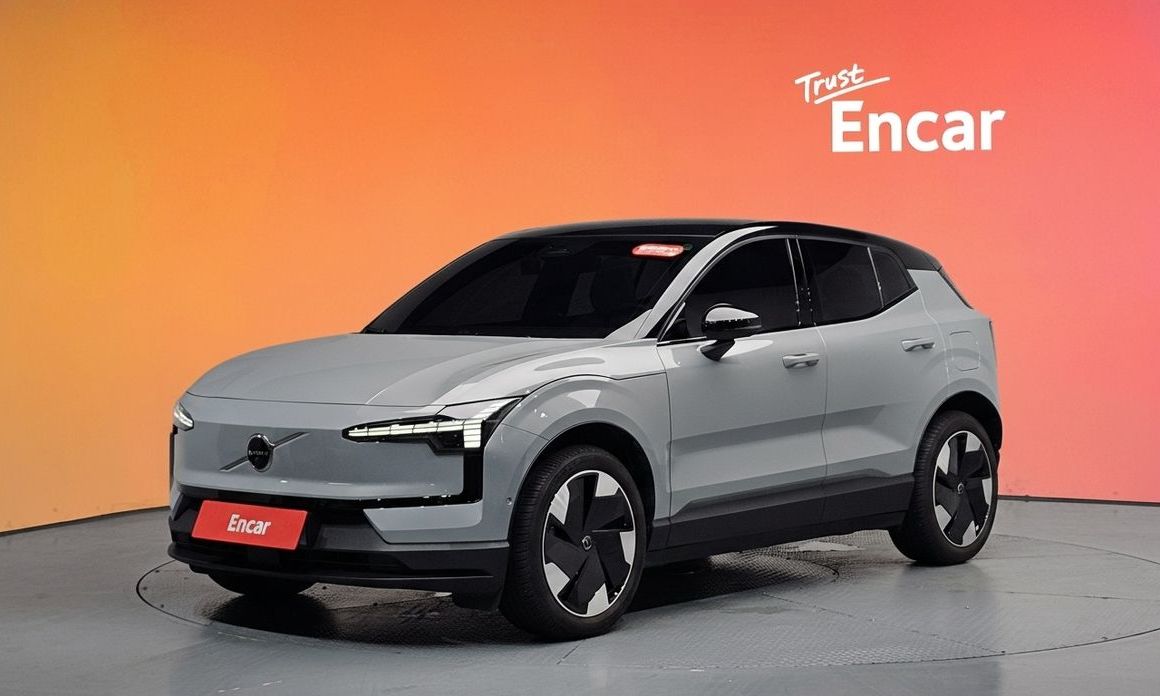 Volvo EX30 2025