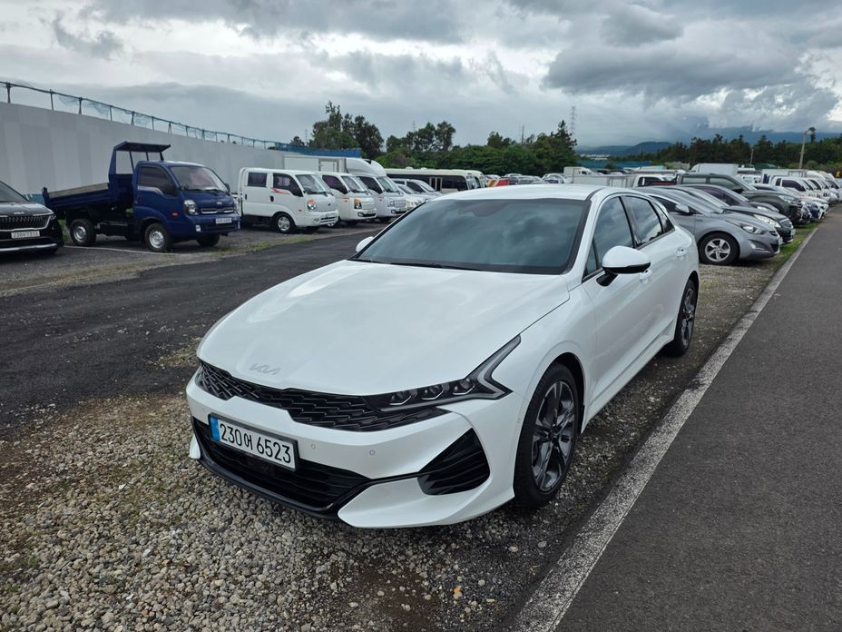 Kia K5 2023