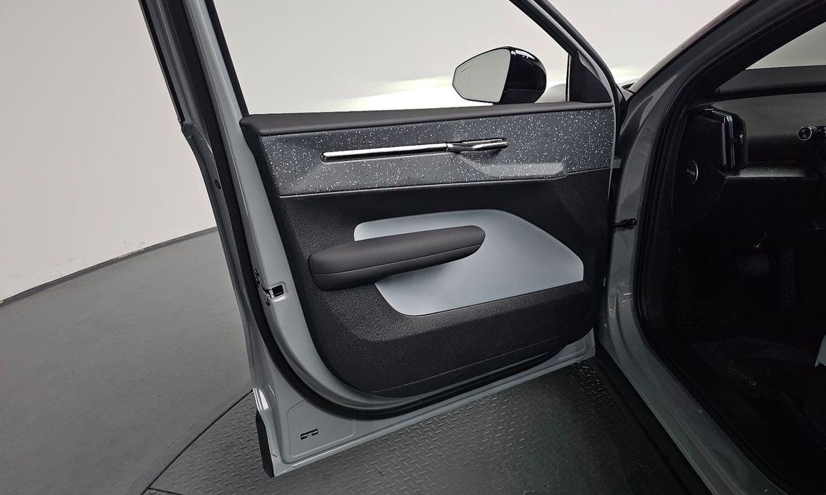 Volvo EX30 2025