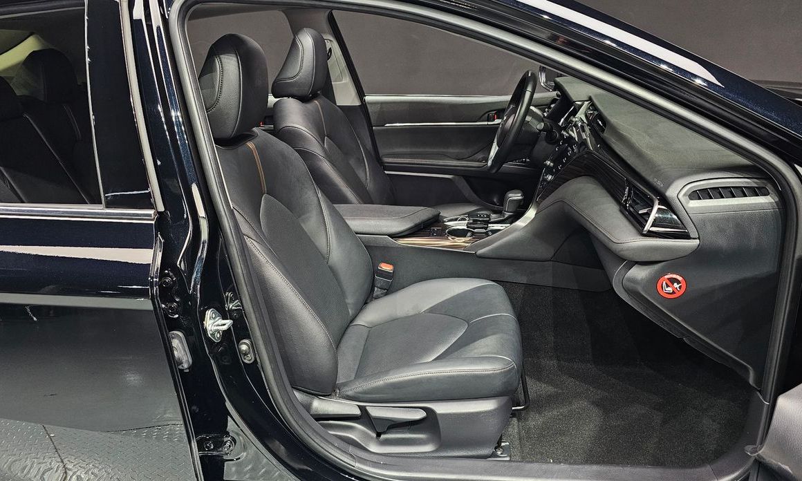 Toyota Camry 2019