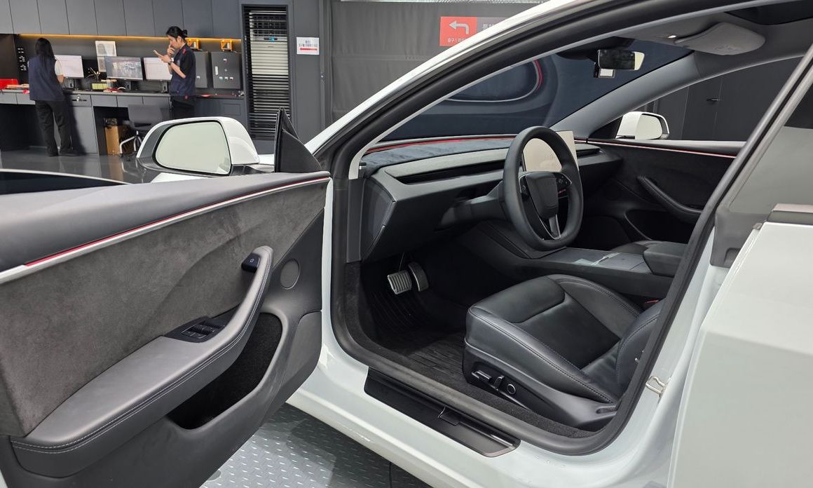 Tesla Model 3 2024