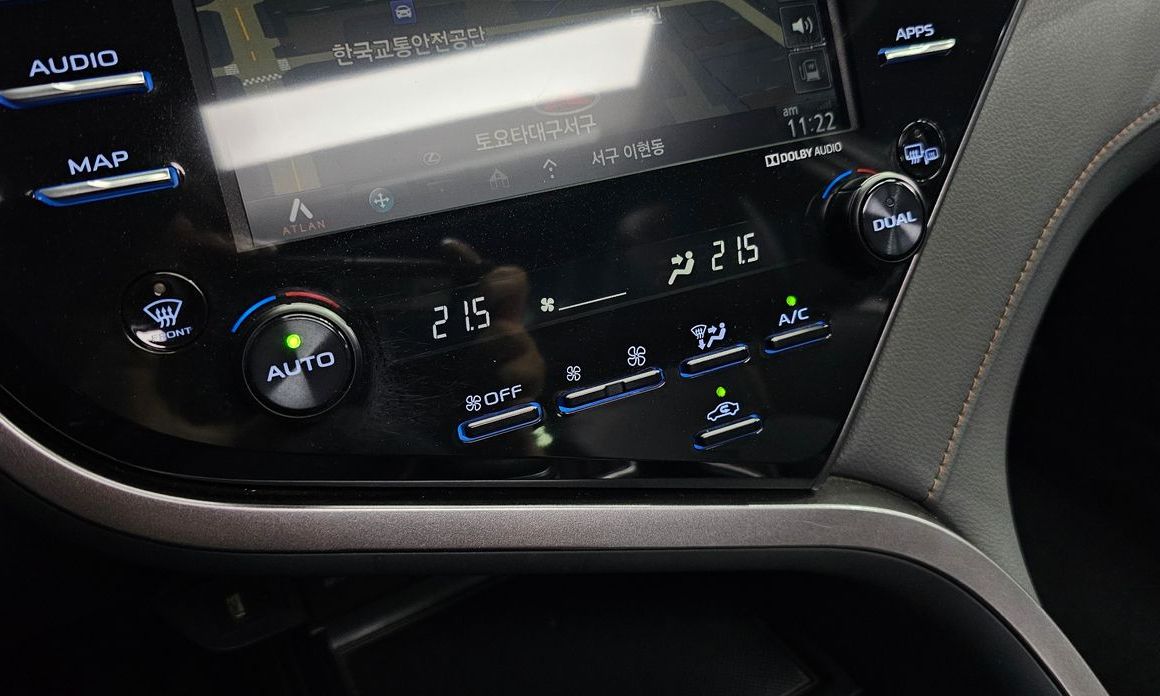 Toyota Camry 2019
