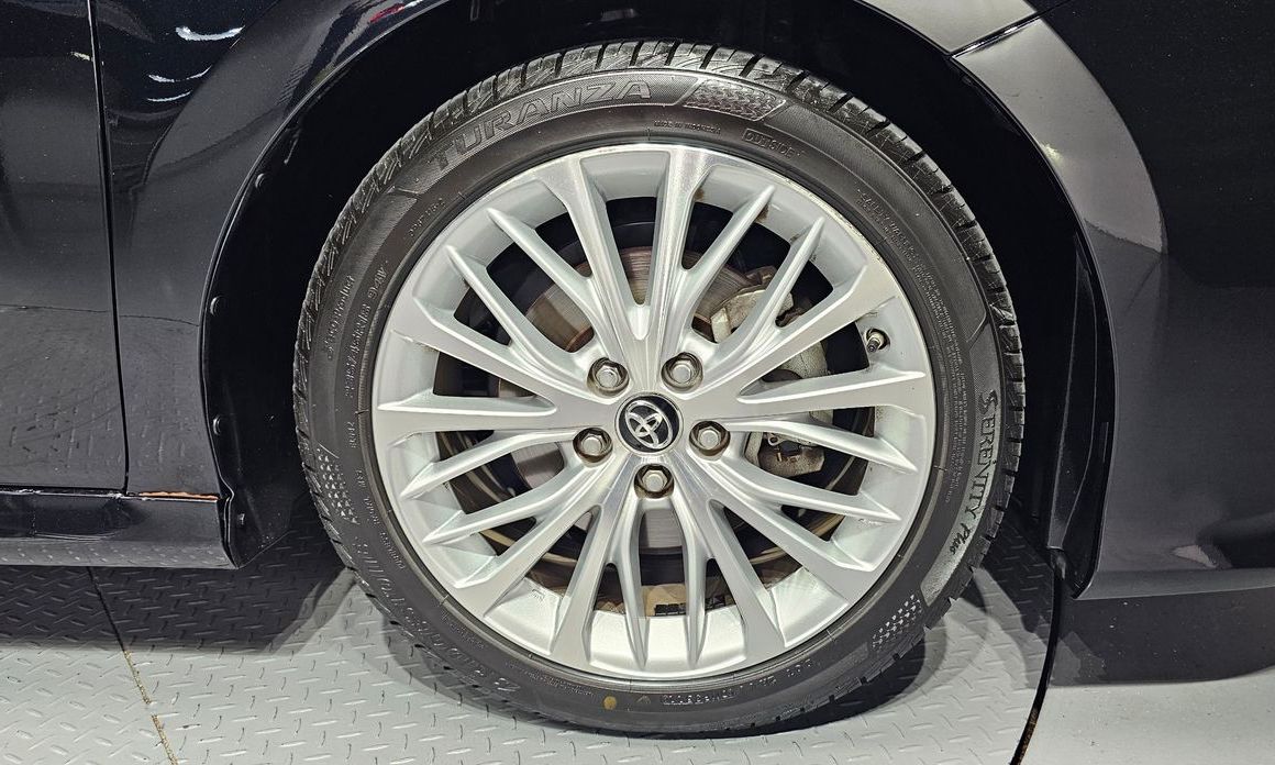 Toyota Camry 2019