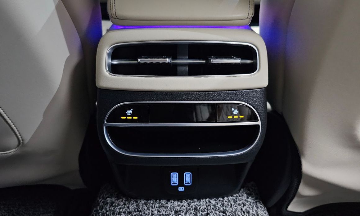 Genesis GV70 2023