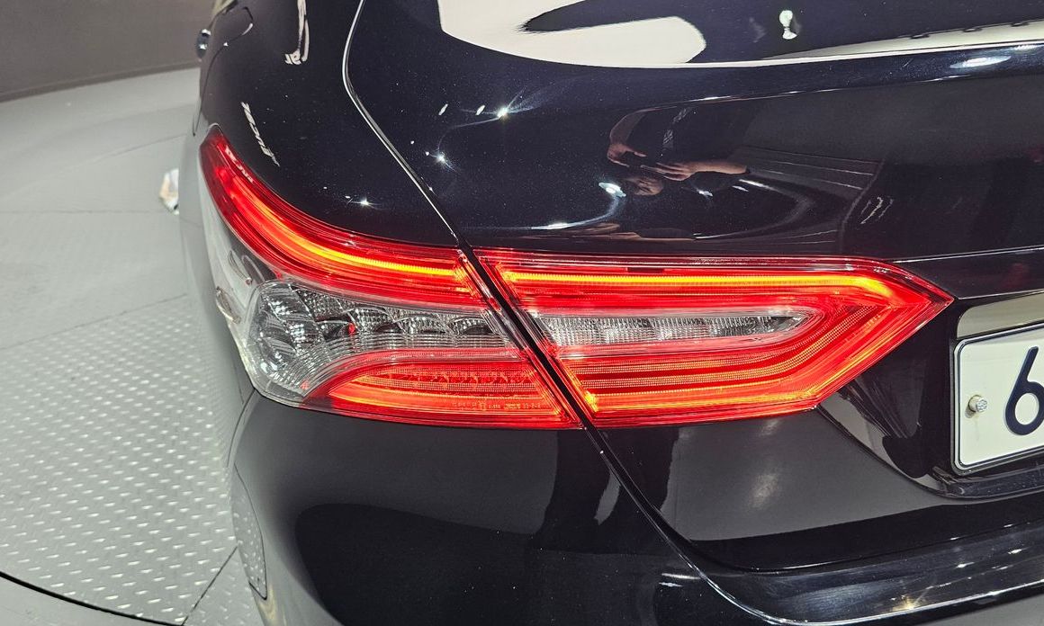 Toyota Camry 2019