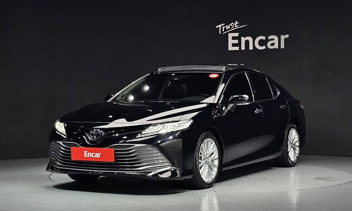 Toyota Camry 2019
