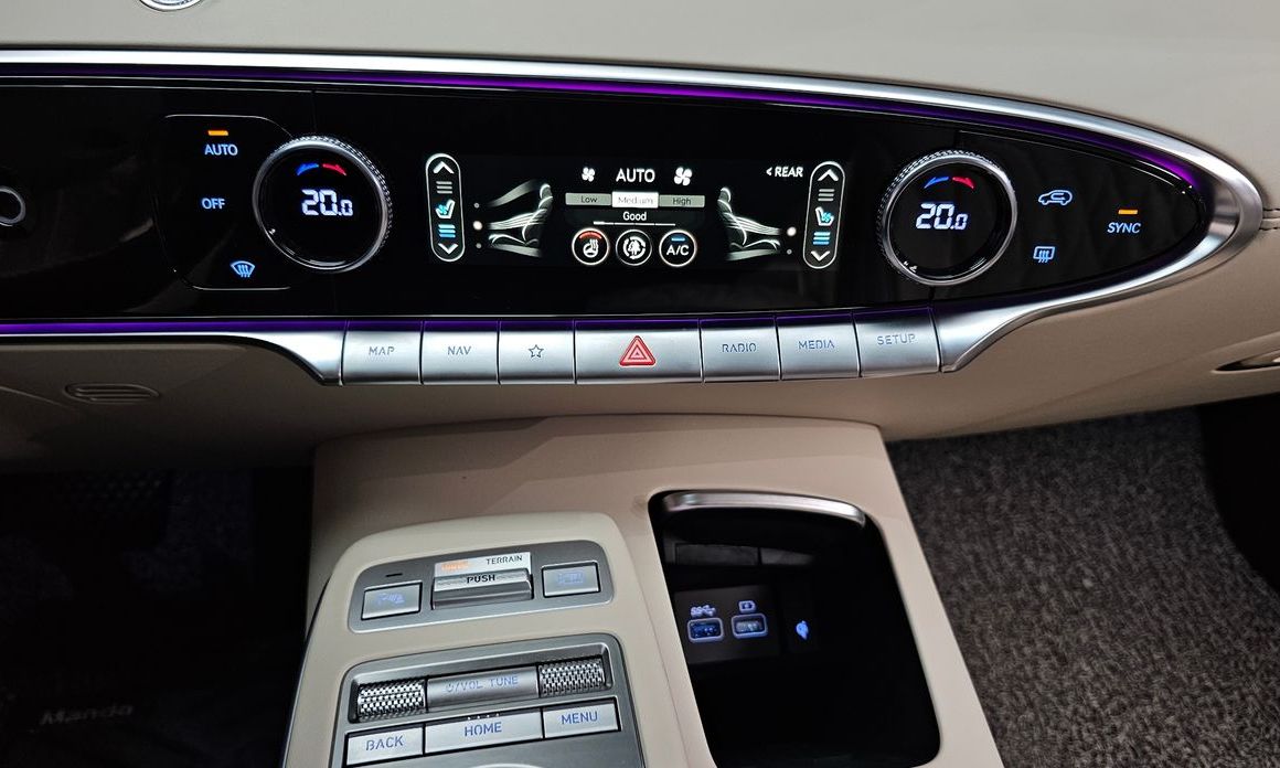 Genesis GV70 2023