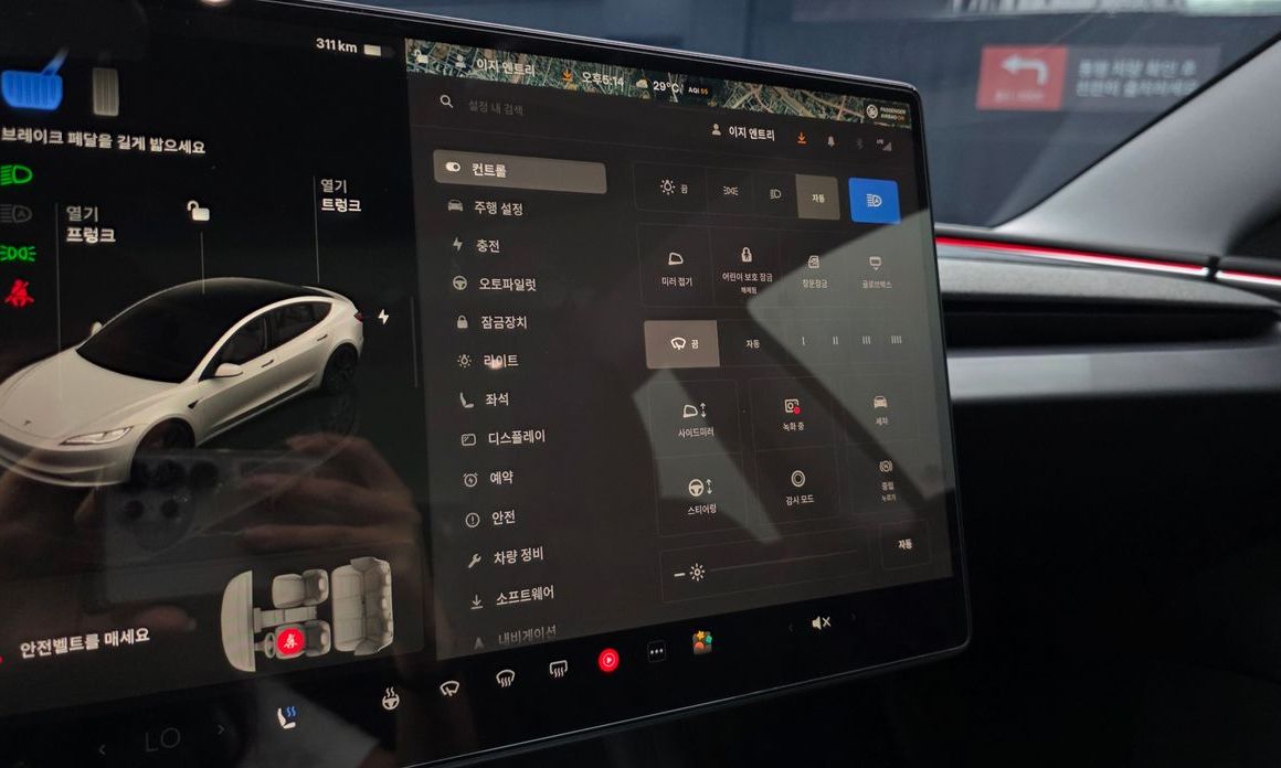Tesla Model 3 2024