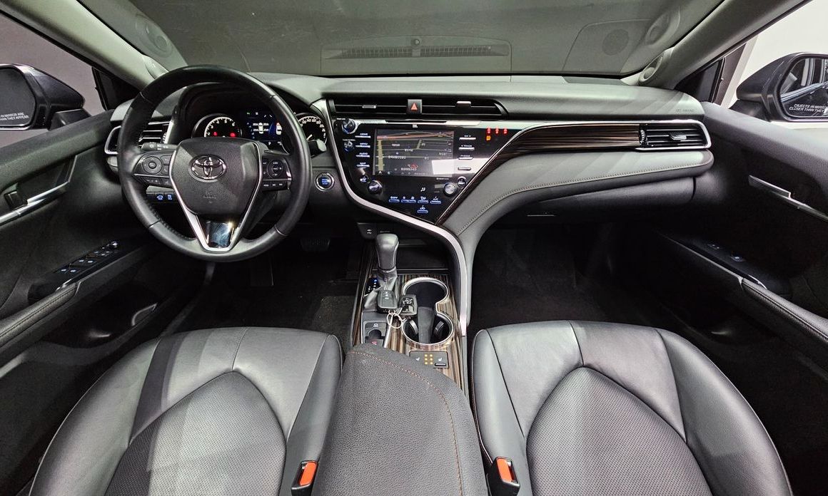 Toyota Camry 2019
