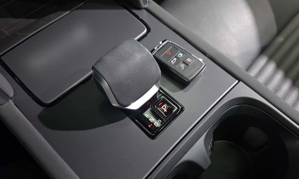 Land Rover Discovery Sport 2025