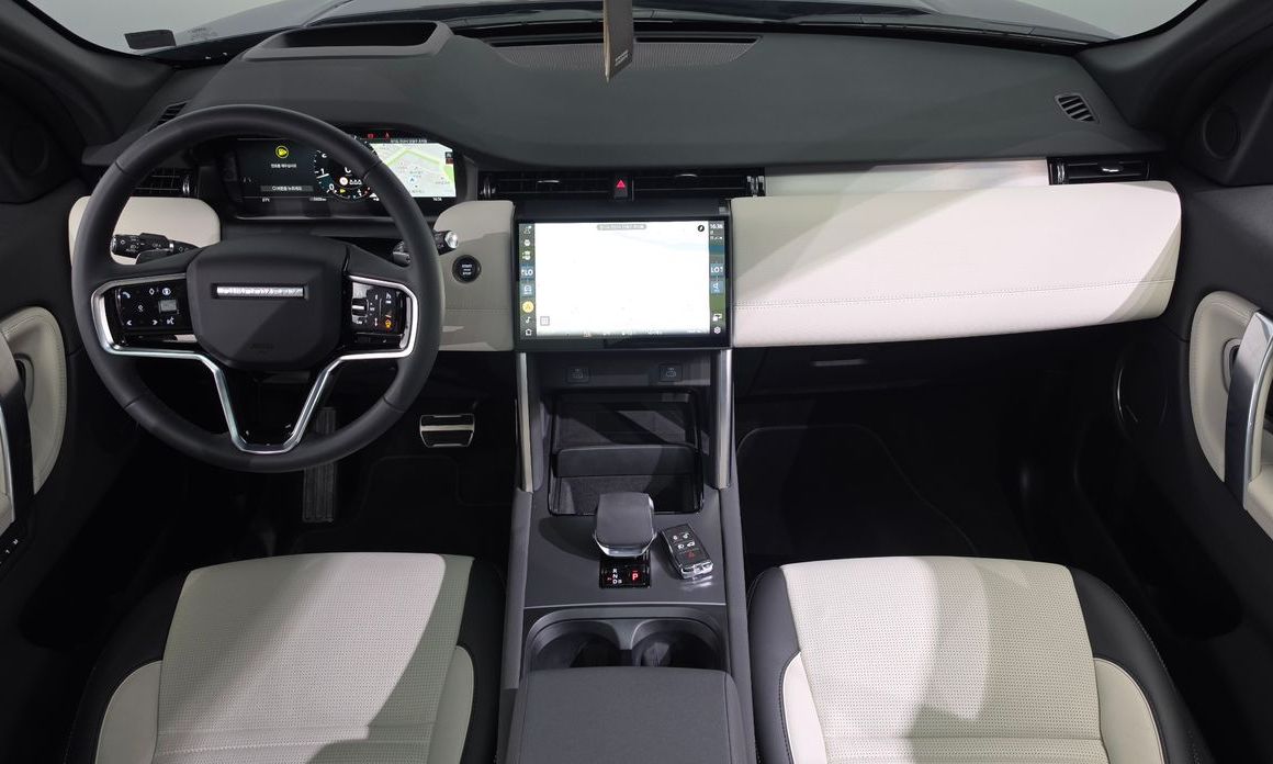 Land Rover Discovery Sport 2025