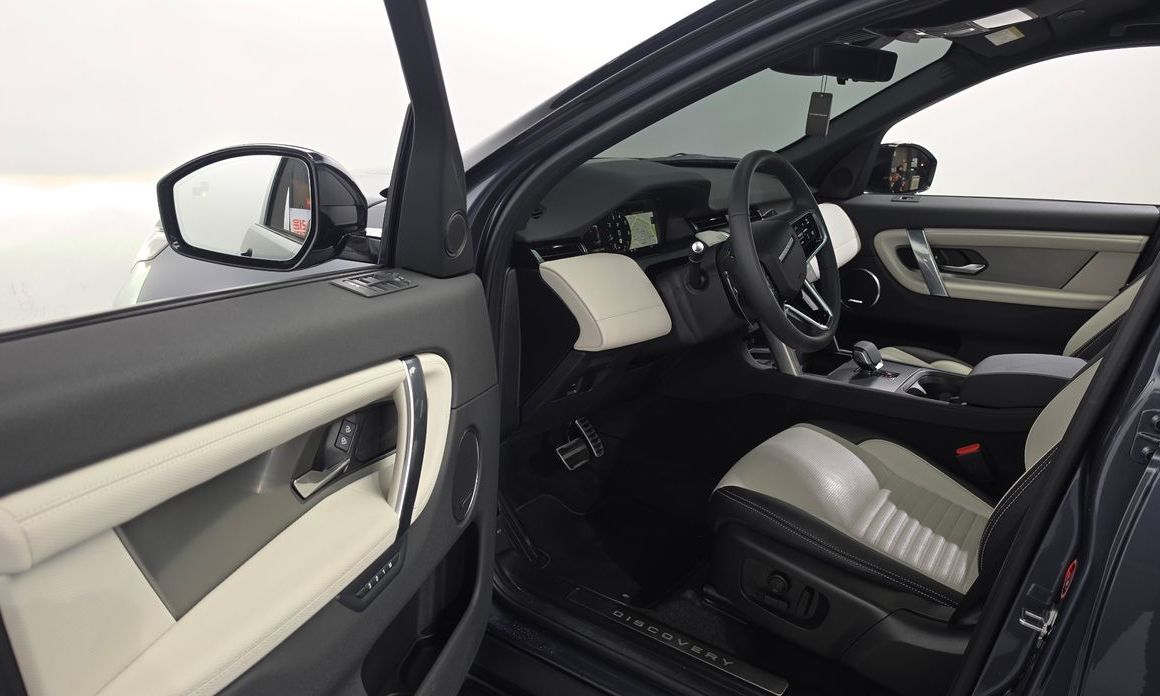 Land Rover Discovery Sport 2025