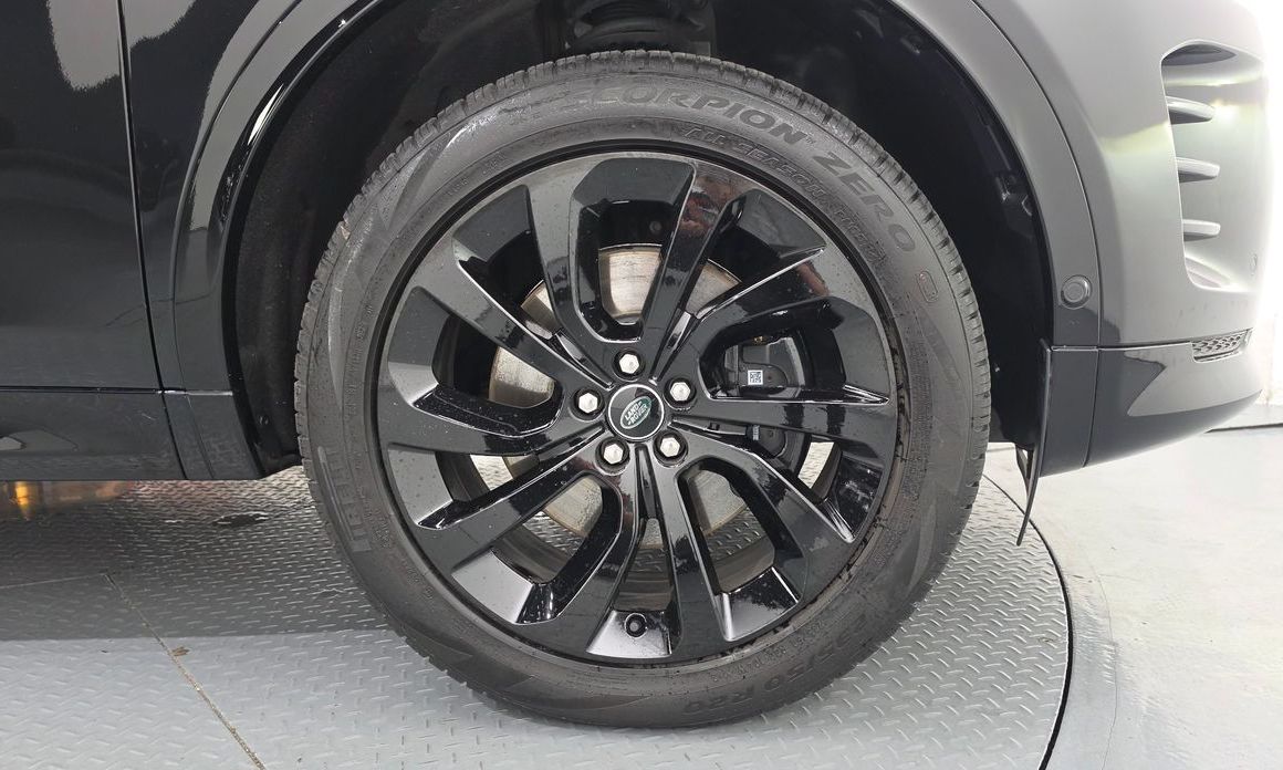 Land Rover Discovery Sport 2025