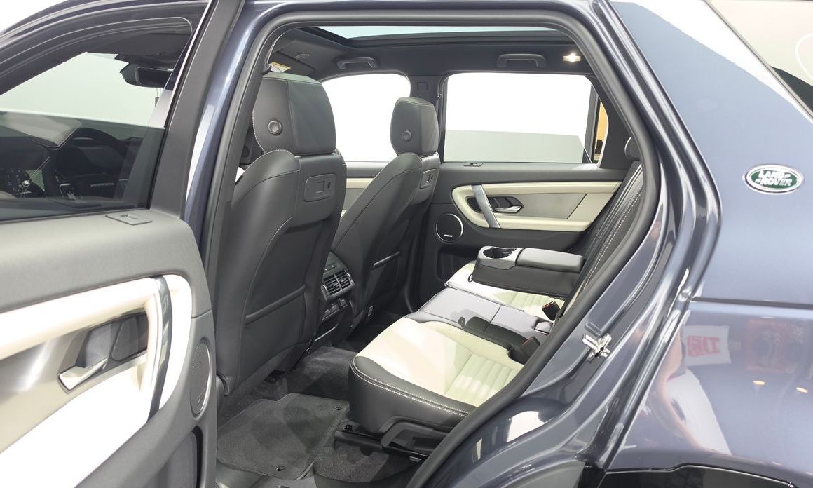 Land Rover Discovery Sport 2025
