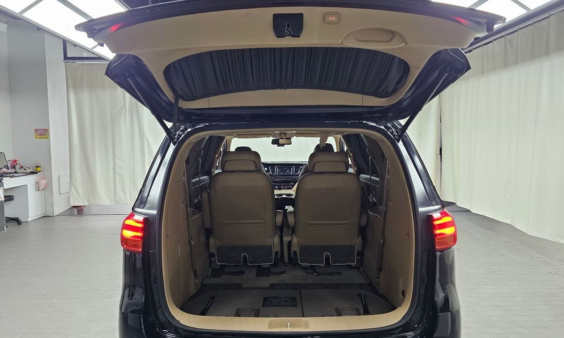 Kia Canival 2019