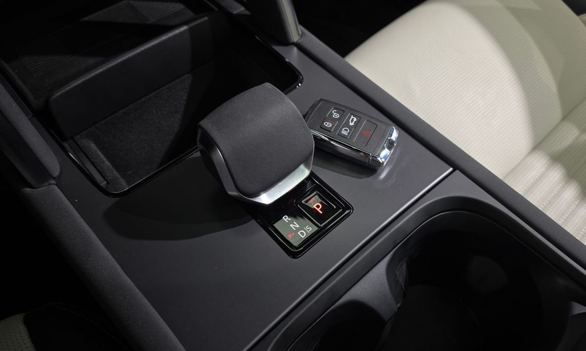 Land Rover Discovery Sport 2025