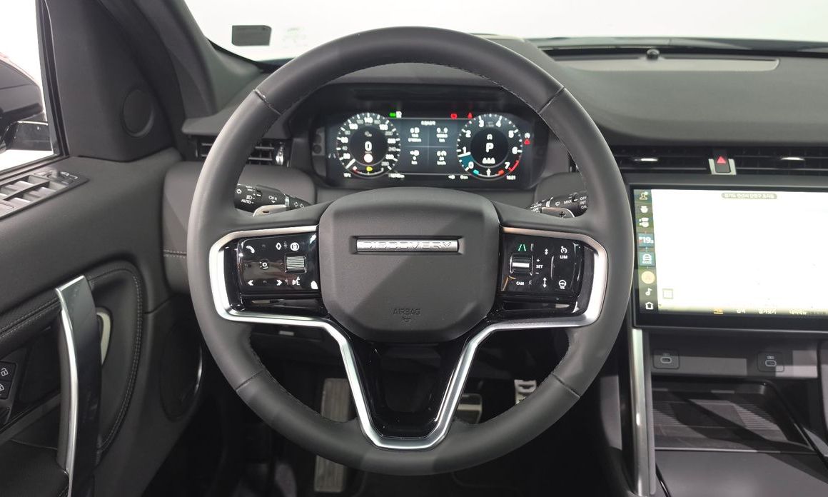 Land Rover Discovery Sport 2025