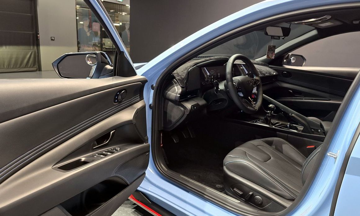 Hyundai AVANTE 2025