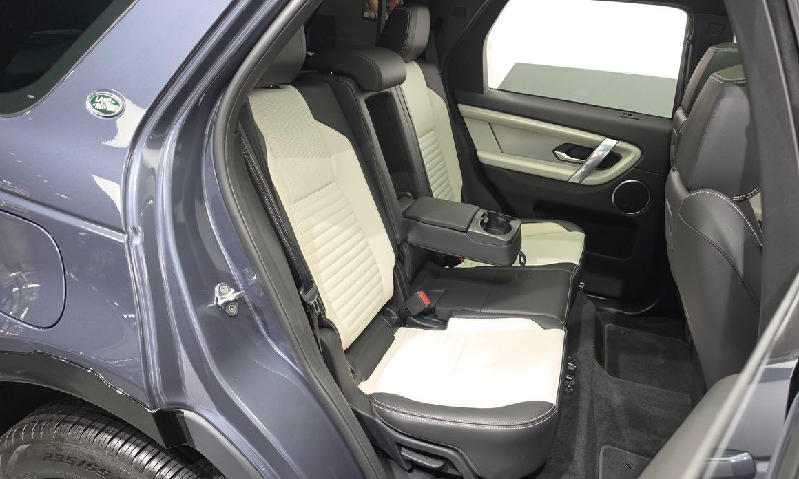 Land Rover Discovery Sport 2025