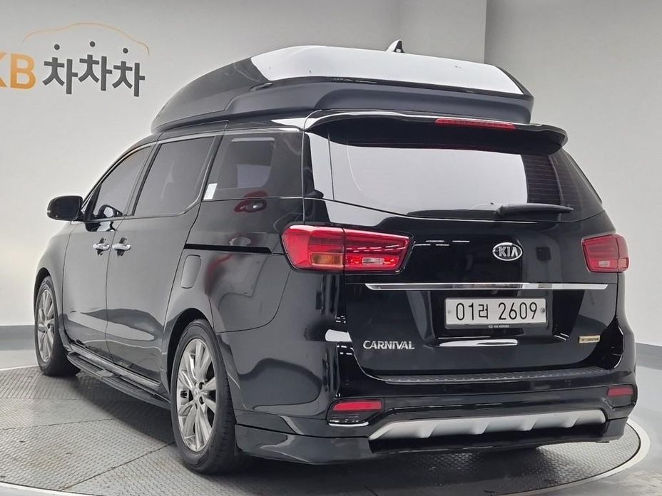 Kia Canival 2019