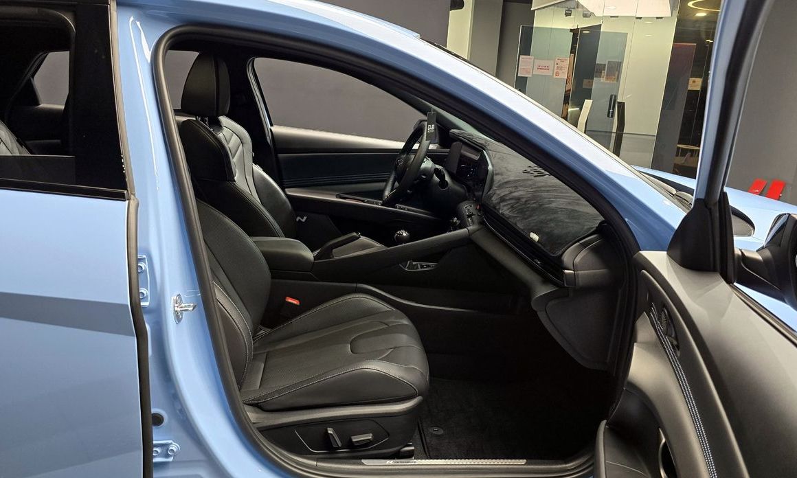 Hyundai AVANTE 2025
