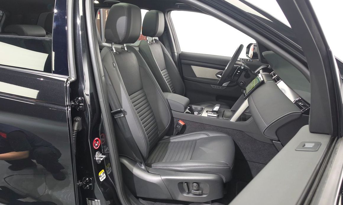 Land Rover Discovery Sport 2025