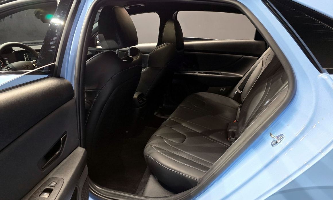 Hyundai AVANTE 2025