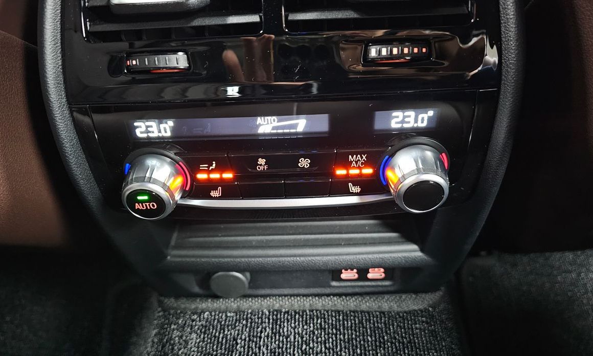 BMW 5-Series 2023