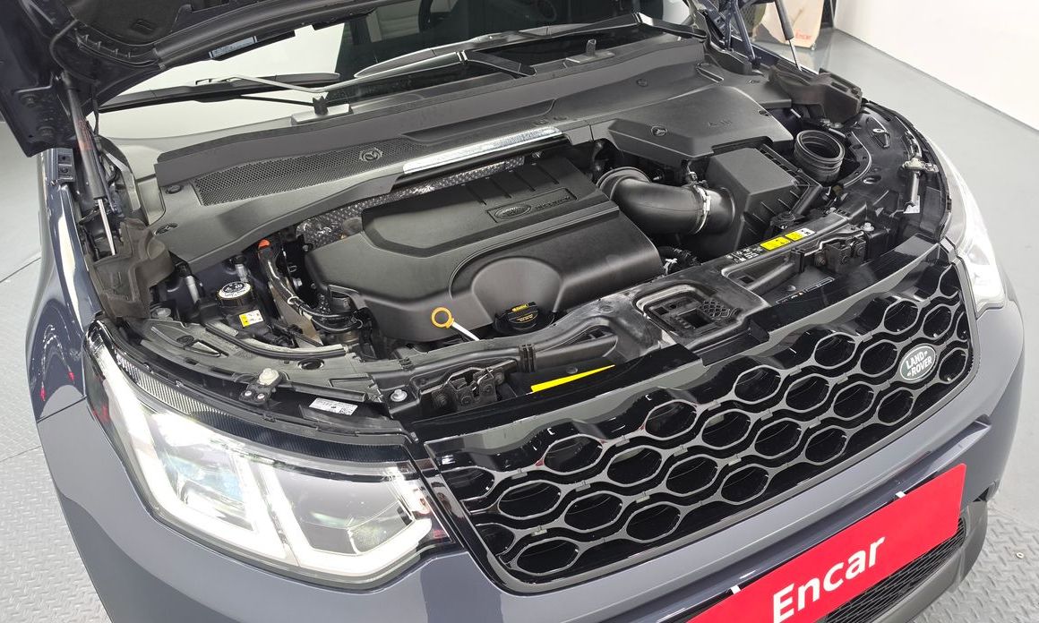 Land Rover Discovery Sport 2025